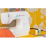 SINGER® M1500 Mechanical Sewing Machine