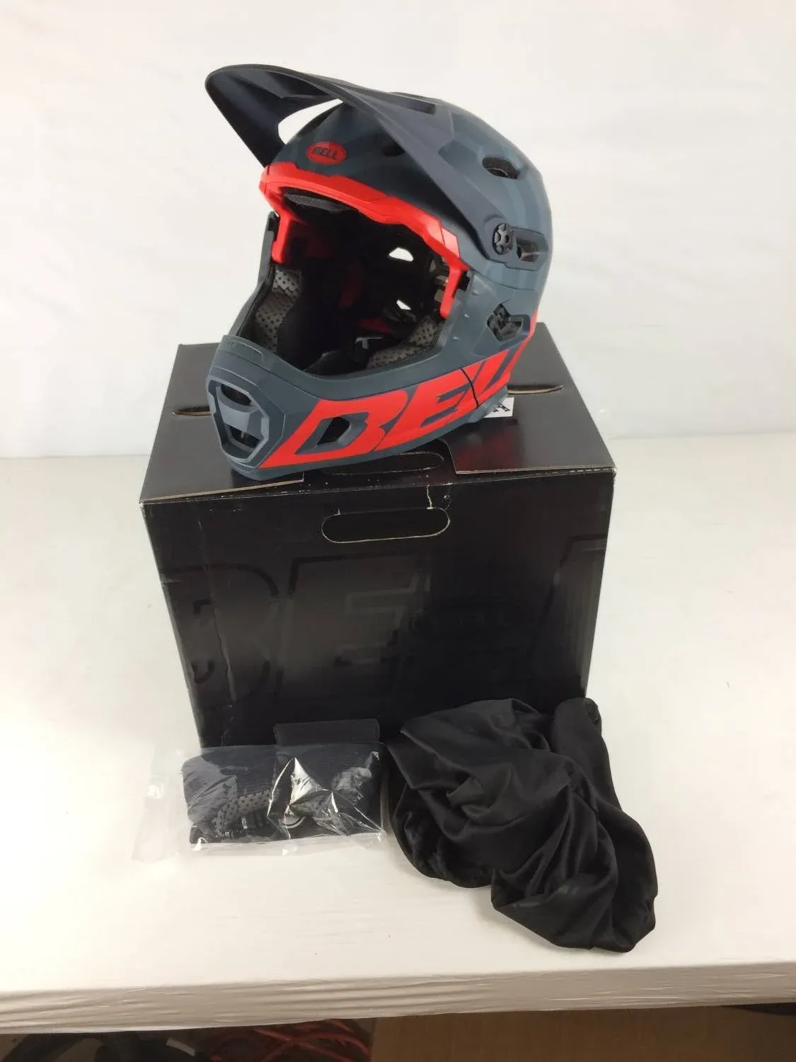 Bell Super DH Spherical MIPS Mountain Biking Helmet