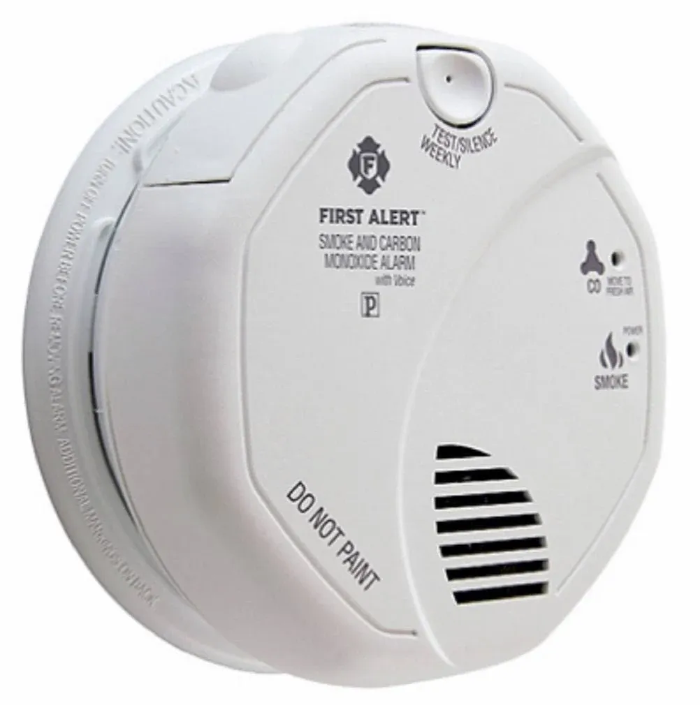 First Alert Wireless Interconnect Battery-Powered Photoelectric Smoke Detector