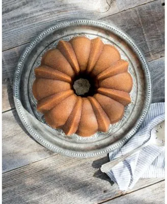 Nordic Ware Original Bundt Baking Pan, Original