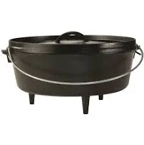 Lodge Cast Iron 6 qt Camp Dutch Oven