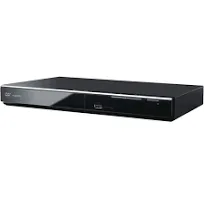 Panasonic DVD-S700 1080p Up-Convert DVD Player bundle