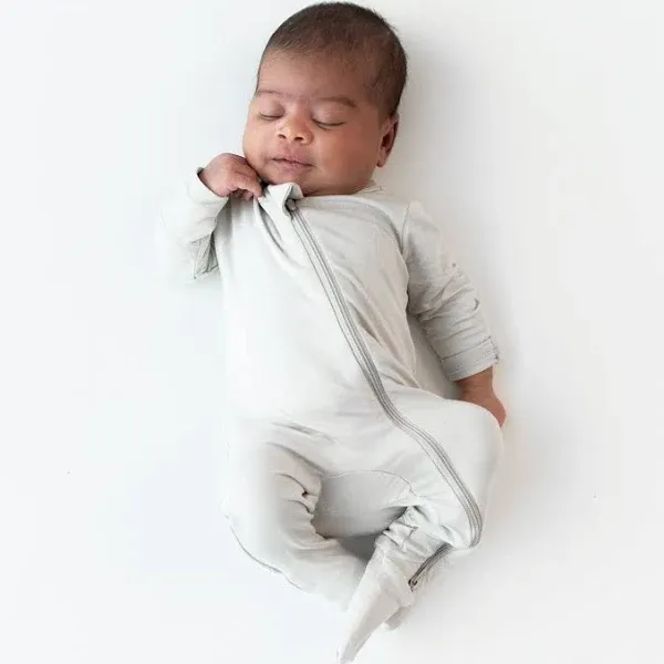 Kyte Baby Zippered Footie - Sage (Newborn)