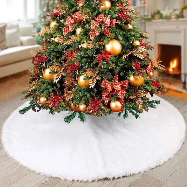 Swyeoot 48 inch White Soft Faux Fur Christmas Tree Skirt