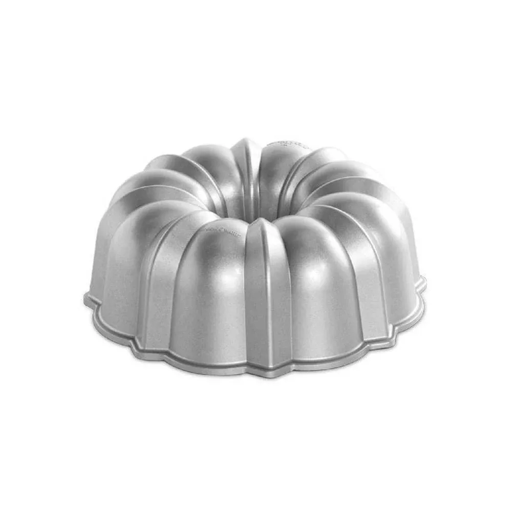 Nordic Ware Treat 12 Cup Bundt Pan