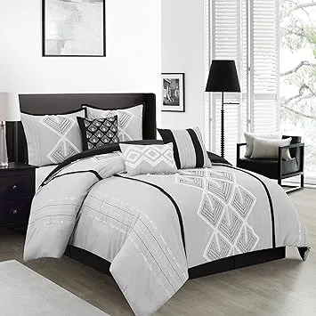 Nanshing Carter 7 Piece Geometric Comforter Set