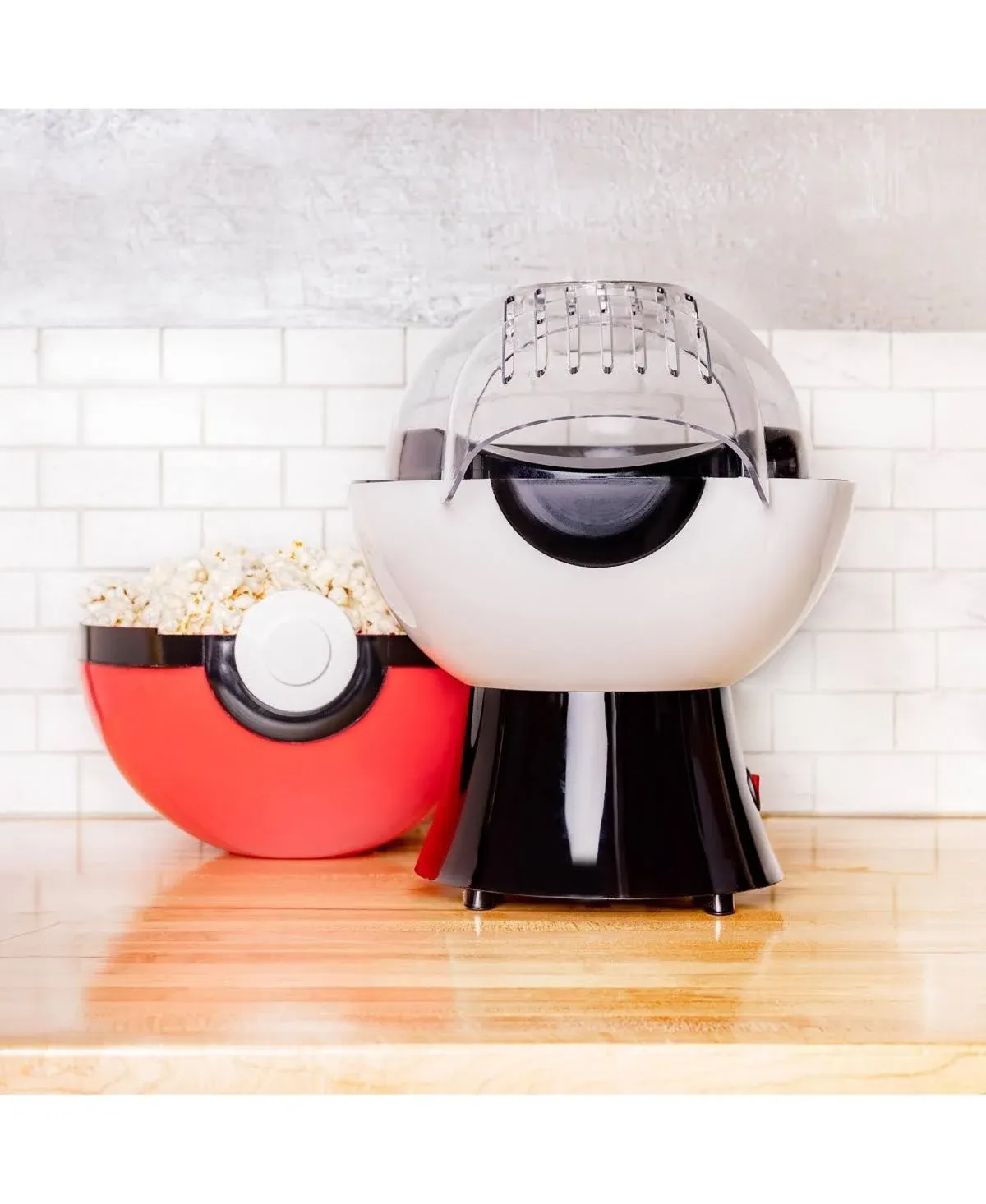 Uncanny Brands Pokmon Pokeball Popcorn Maker