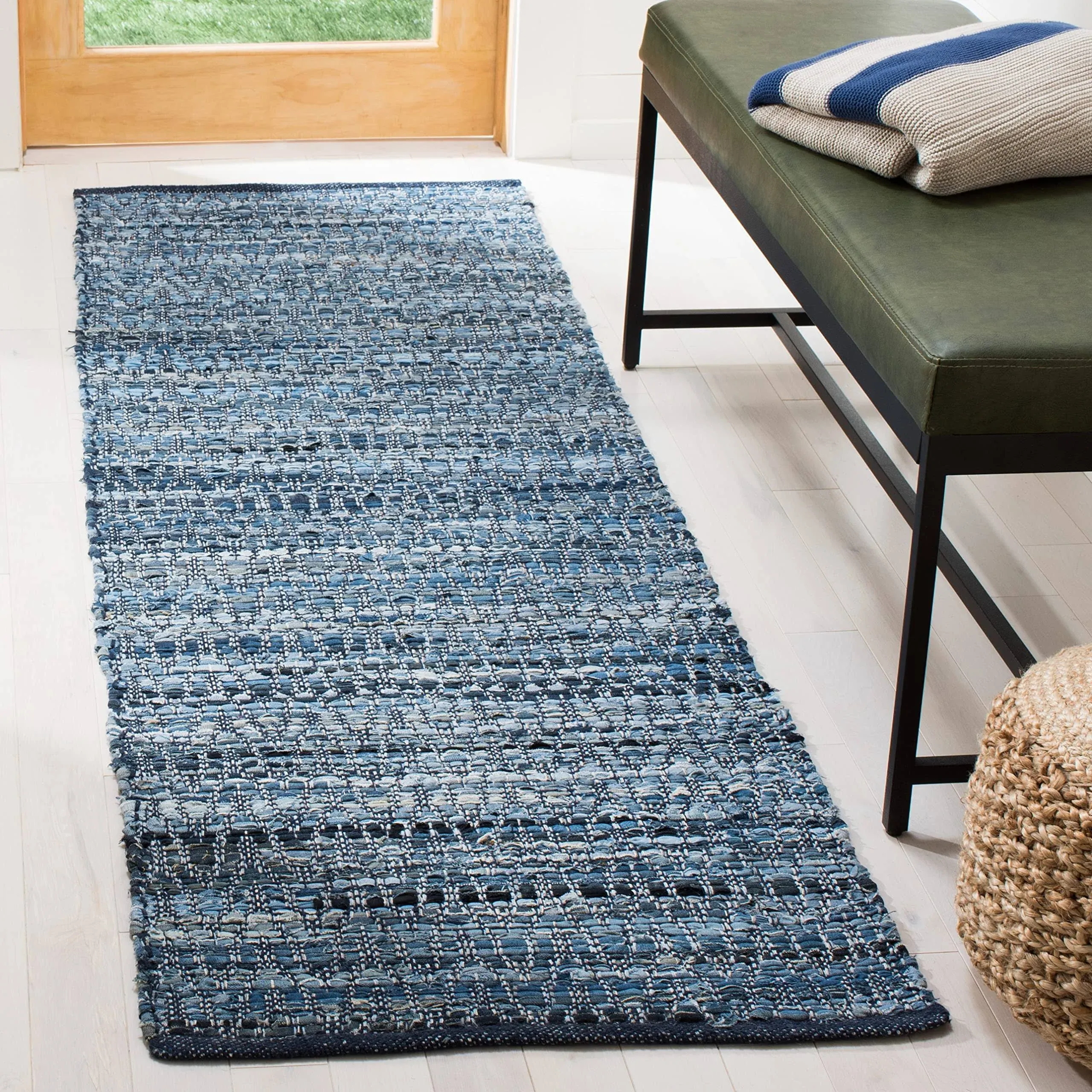 Safavieh Montauk Collection Handwoven Rug