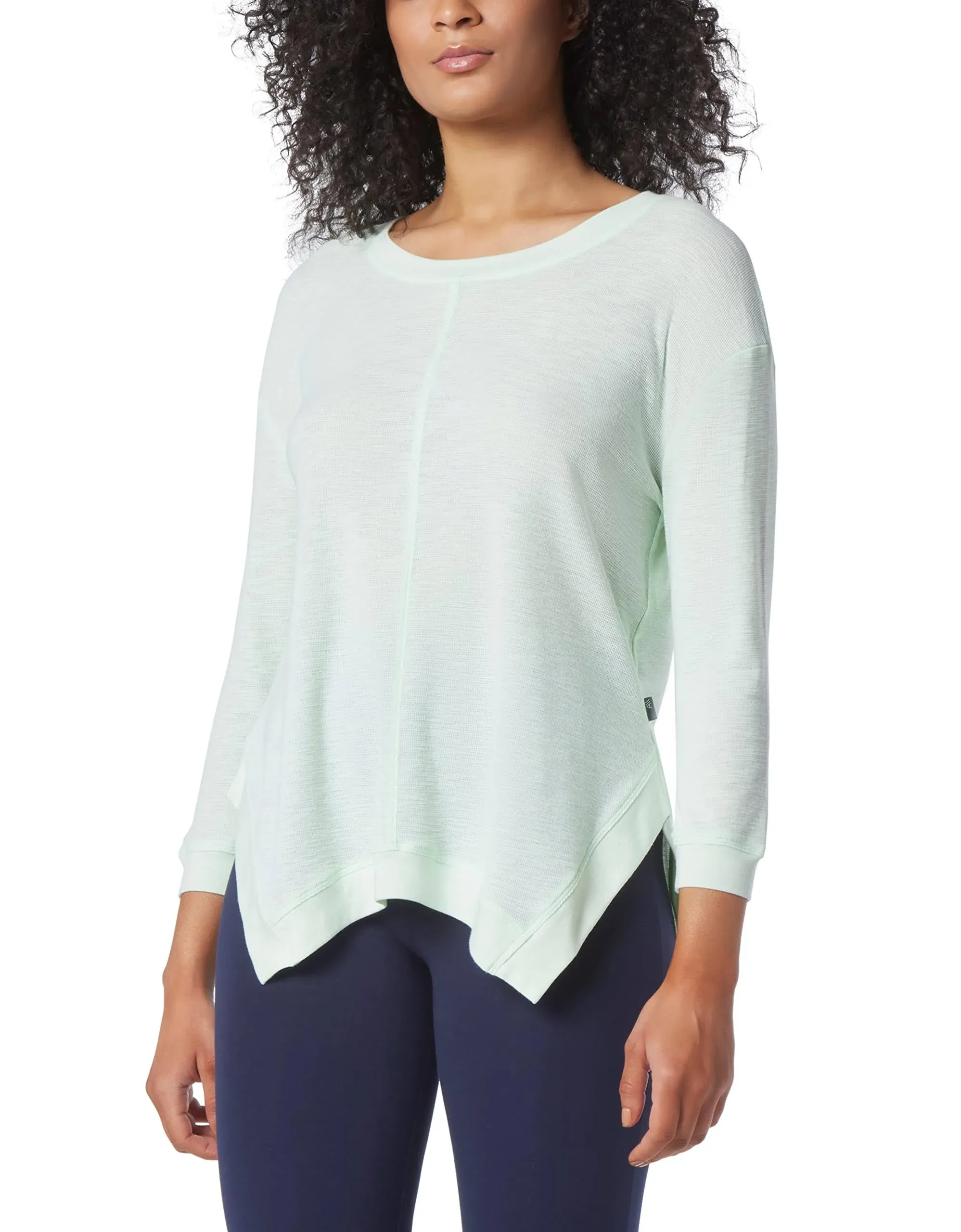 Andrew Marc | Women's 3/4 Sleeve Textured Sharkbite Hem Tee | Honeydew | Large